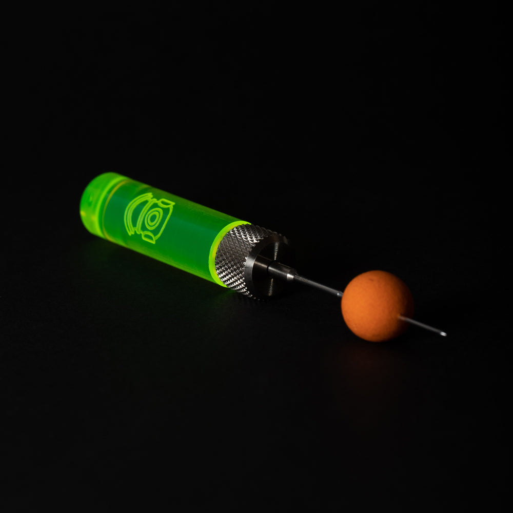 
                  
                    Load image into Gallery viewer, GEERT OOMS X SUB | Fluoro Old Skool Baiting Needle
                  
                